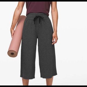Lululemon Retreat Yoga Pants